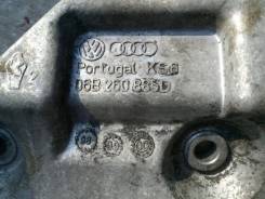 Крепление компрессора кондиционера. Volkswagen Passat, 3B3, 3B6 Audi A4, B5, B6 Audi S6, 4B2, 4B4, 4B5, 4B6 Audi A6, 4B2, 4B4, 4B5, 4B6 Audi S4 Двигат...