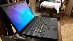 Sony VAIO VPC-EB2Z1E. 15.5", 2,5����, ��� 4 ��, ���� 500���, WiFi, Bluetooth
