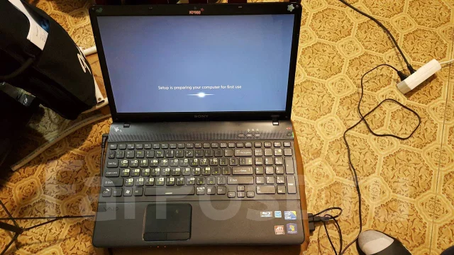 Sony VAIO VPC-EB2Z1E. 15.5", 2,5����, ��� 4 ��, ���� 500���, WiFi: 1, Bluetooth: 1 ����