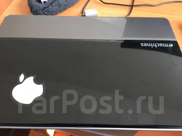 eMachines E640G. 15.6", 2,1����, ��� 2048 ��, ���� 250���, WiFi: 1, Bluetooth: 1, ����������� �� 2��. ����
