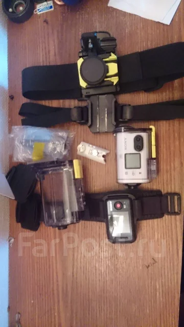 Sony HDR-AS100V Kit. 10 - 14.9 ��, � ���������� ����
