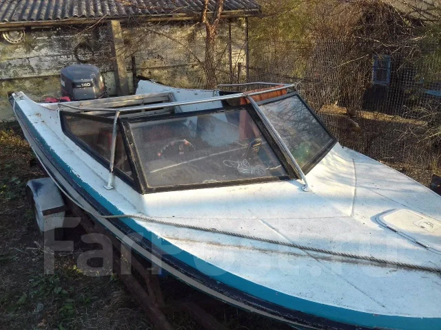 Nissan. 1989 ���, ����� 6��., ��������� ���������, 140��.�., ������ ����