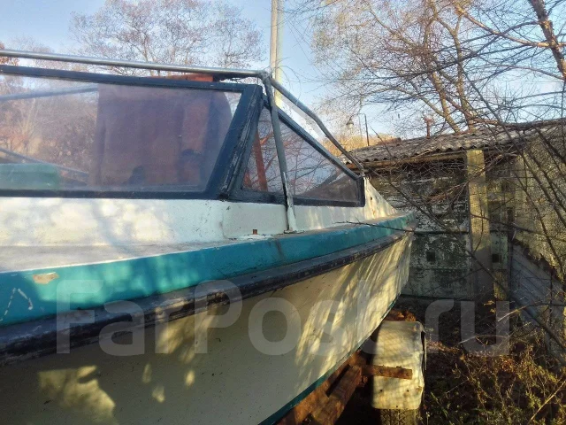 Nissan. 1989 ���, ����� 6��., ��������� ���������, 140��.�., ������ ����