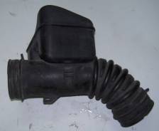 Патрубок воздухозаборника. Toyota: Sprinter, Corolla Spacio, Sprinter Carib, Corolla Levin, Sprinter Trueno, Corolla, Sprinter Marino, Corolla Ceres Д...