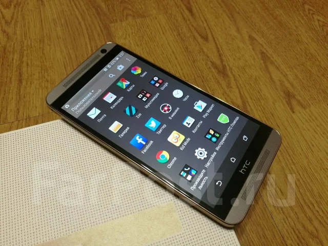 HTC One E9+. �/� ����
