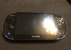 Sony PlayStation Vita ����