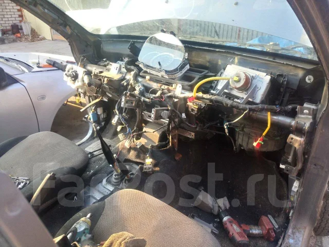 Mitsubishi L200 ����