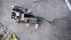 Педаль акселератора. Nissan Pathfinder Nissan Terrano, LR50, LUR50, LVR50, PR50, R50, TR50 Nissan Terrano Regulus, JLR50, JLUR50, JRR50, JTR50 Infinit...