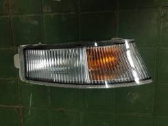 Повторитель поворота в бампер. Toyota Mark II, GX90, JZX90, JZX90E, JZX91, JZX91E, JZX93, LX90, LX90Y, SX90 Двигатели: 1GFE, 1JZGE, 1JZGTE, 2JZGE, 2LT...