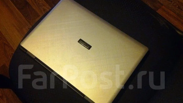 Roverbook. 15.4", 1,7����, ��� 1024 ��, ���� 120���, Bluetooth: 1, ����������� �� 1��. ����