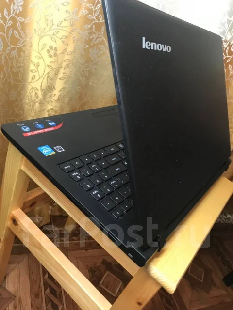 Lenovo IdeaPad 100. 15.6", 2,1����, ��� 2048 ��, ���� 250���, WiFi: 1, Bluetooth: 1, ����������� �� 4��. ����