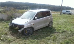 Mitsubishi Dingo ����