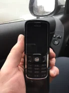 Nokia 8600 Luna. �/�