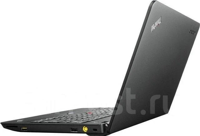 Lenovo ThinkPad X121e. 11.6", 1,3����, ��� 4 ��, ���� 500���, WiFi: 1, Bluetooth: 1, ����������� �� 5��. ����