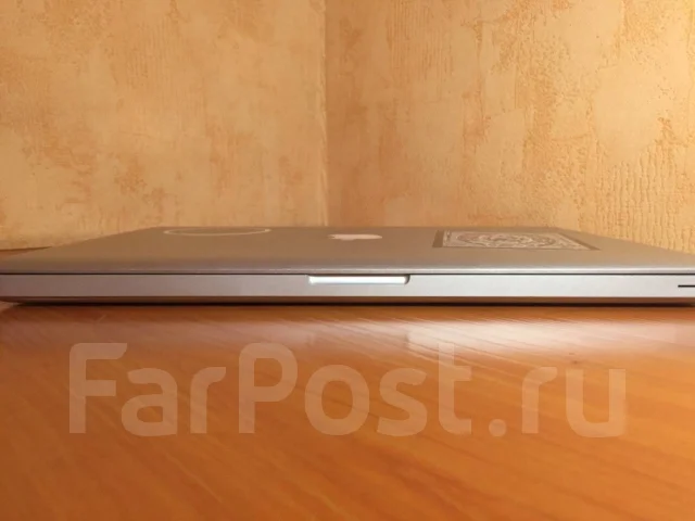 Apple MacBook Pro 15 2010 Mid MC371. 15.4", 2,4����, ��� 4 ��, ���� 320���, WiFi: 1, Bluetooth: 1, ����������� �� 8��. ����