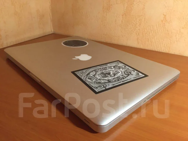Apple MacBook Pro 15 2010 Mid MC371. 15.4", 2,4����, ��� 4 ��, ���� 320���, WiFi: 1, Bluetooth: 1, ����������� �� 8��. ����