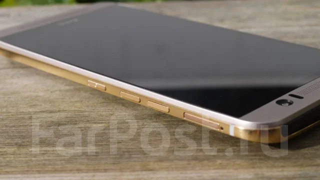 HTC One M9. �/� ����