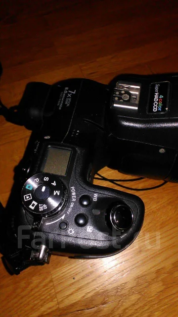 Sony Cyber-shot DSC-F828. 8 - 8.9 ��, ���: 14� � �����. ��� ����� �� ������������ ����