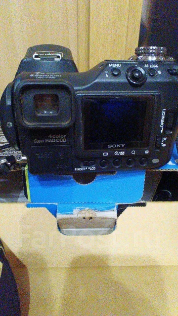 Sony Cyber-shot DSC-F828. 8 - 8.9 ��, ���: 14� � �����. ��� ����� �� ������������ ����