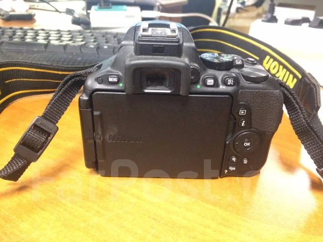 Nikon D5000. 20 � ����� ��, ���: 14� � ����� ����