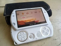 Sony PSP Go ����