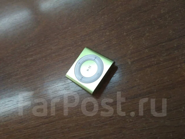 Apple iPod touch 4. ����