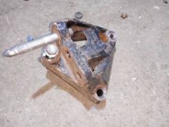 Подушка двигателя. Toyota Auris, ZRE154, ZRE154H Toyota Corolla Rumion, ZRE154, ZRE154N Двигатели: 2ZRFAE, 2ZRFE