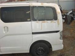 Задняя часть автомобиля. Nissan NV200