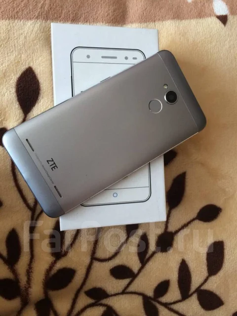 ZTE Blade V7 Lite. �/� ����