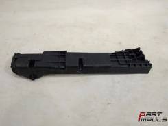 Крепление радиатора. BMW X3, F25 BMW X4, F26 Двигатели: B47D20, N20B20O0, N20B20U0, N47D20, N52B30, N55B30M0, N57D30OL, N57D30TOP, N20B20, N55B30, N57...