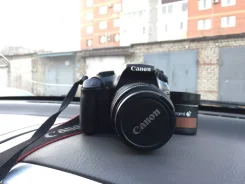 Canon EOS 1100D