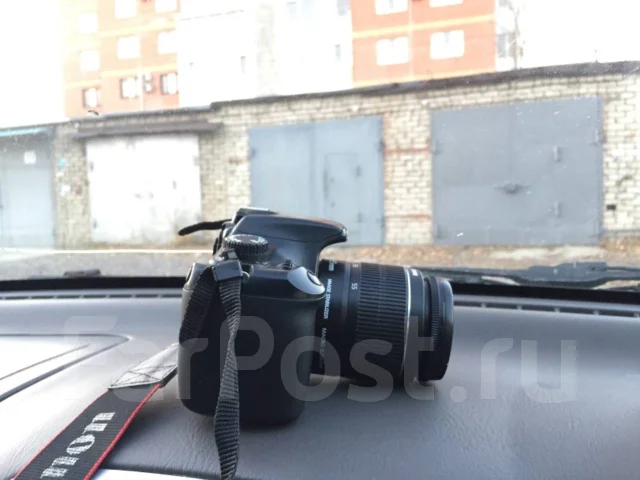 Canon EOS 1100D ����