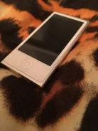 Apple iPod nano. ����
