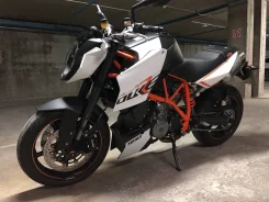 KTM 990 Super Duke. 990����. ��., ��������, ���, � �������� ����