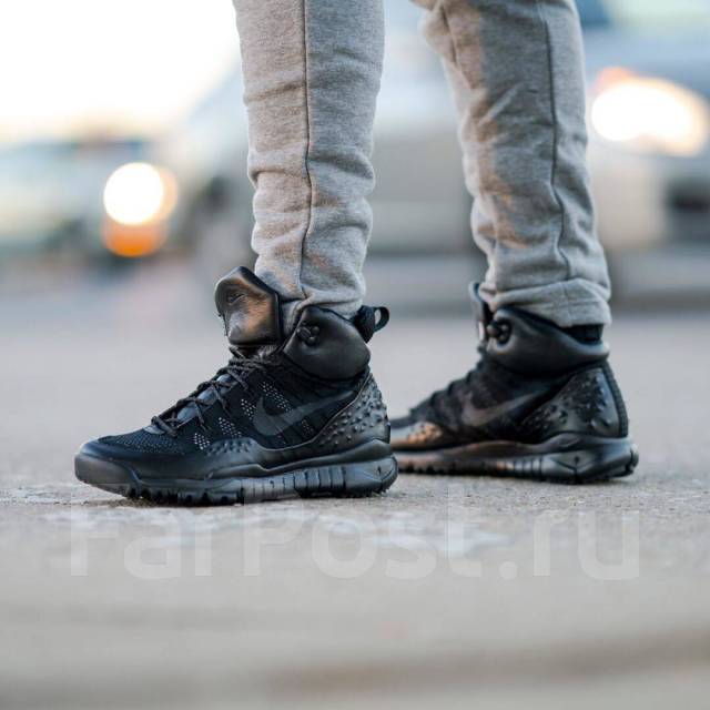 Nike acg lupinek flyknit cheap triple black