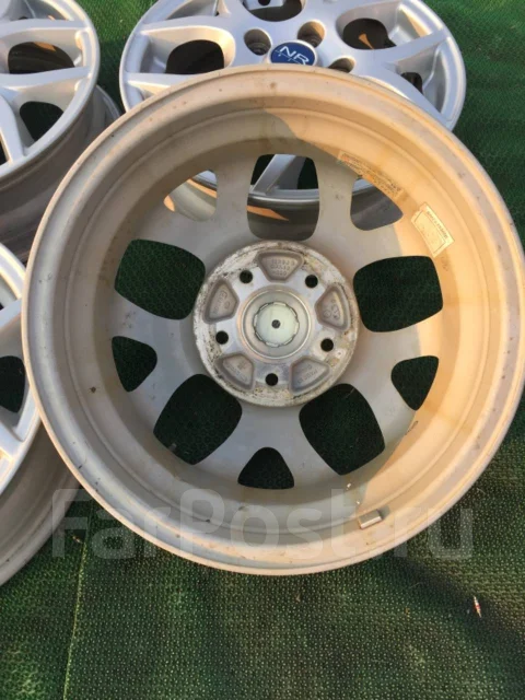 Bridgestone NR-979. 5.0x15", 5x114.3, ET48, �� 72���. ����