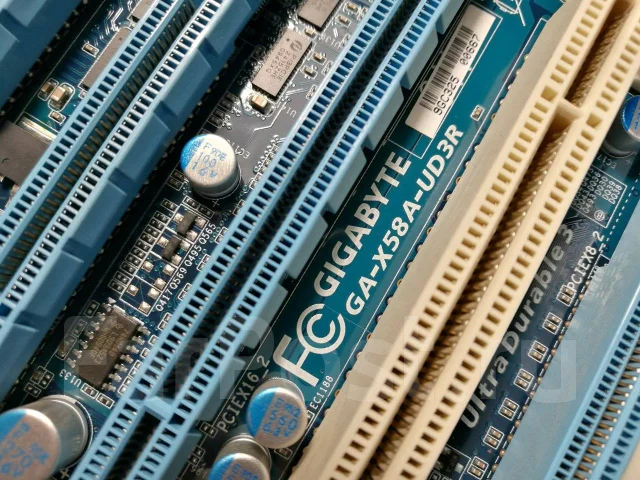 Intel Core i7-920 ����