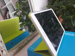 Samsung Galaxy Tab A ����