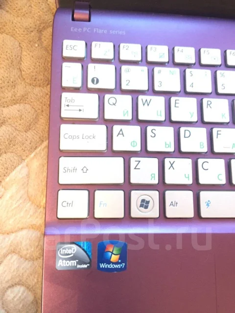 Asus Eee PC 1025CE. 13", 1,9����, ��� 2048 ��, ���� 450���, WiFi: 1, Bluetooth: 1, ����������� �� 5��. ����