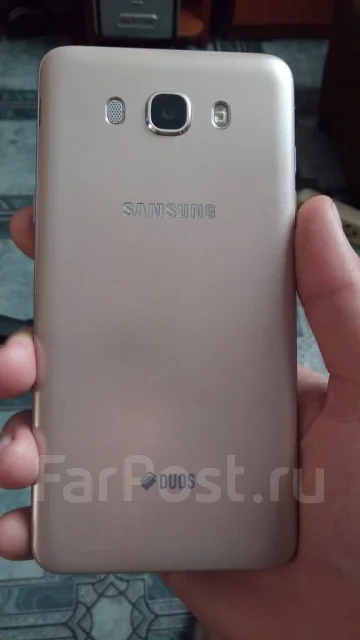 Samsung Galaxy J7. �/� ����