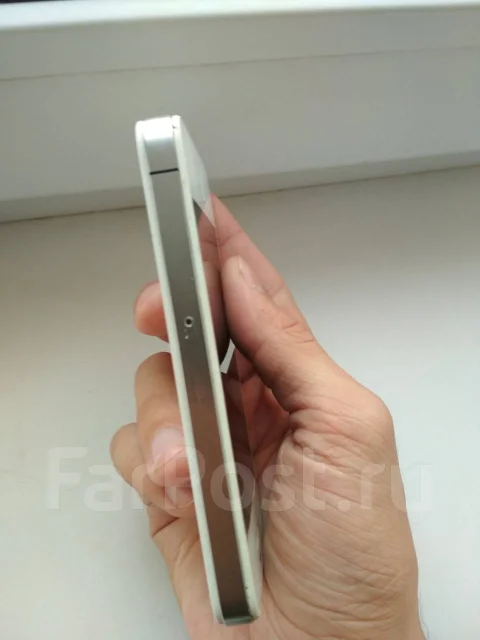 Apple iPhone 4 16Gb. �/� ����