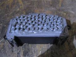 Реостат печки. Volkswagen: Caddy, Passat, Passat CC, Eos, Jetta, Golf, Scirocco, Beetle, Tiguan Двигатели: BSE, BSF, BSX, AXX, AXZ, BKC, BKP, BLF, BLP...