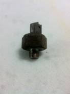 Датчик детонации. Toyota: Platz, Corona, Aristo, Avensis, Sprinter Trueno, Corolla, Tercel, Yaris Verso, Altezza, Tundra, Raum, Sprinter, Echo Verso...