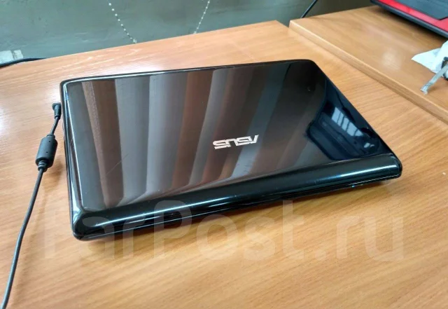 Asus Eee PC 1005P. 10.1", 1,7����, ��� 2048 ��, ���� 160���, WiFi: 1, Bluetooth: 1, ����������� �� 4��. ����