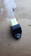 Датчик airbag. Toyota Alphard, ANH20, ANH20W, ANH25, ANH25W