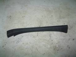 Накладка на стойку. Volkswagen Passat, 3C2, 3C5 Двигатели: AXX, AXZ, BKC, BKP, BLF, BLP, BLR, BLS, BLV, BLX, BLY, BMA, BMB, BMP, BMR, BPY, BSE, BSF, B...