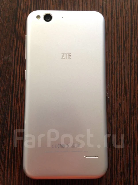 ZTE Blade S6. �/� ����