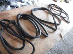 Уплотнитель двери. Toyota Crown Majesta, GS171, JZS171, JZS173, JZS175 Toyota Crown, GS171, GS171W, JZS171, JZS171W, JZS173, JZS173W, JZS175, JZS175W...