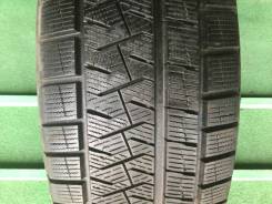 Pirelli. Зимние, без шипов, 2013 год, износ: 10%, 1 шт