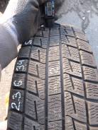 Bridgestone ST30. Зимние, без шипов, 2011 год, 10 %, 2 шт. Под заказ
